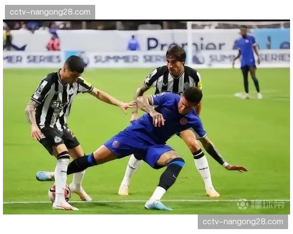 电讯报：切尔西计划在夏季听取对斯特林和穆德里克的报价