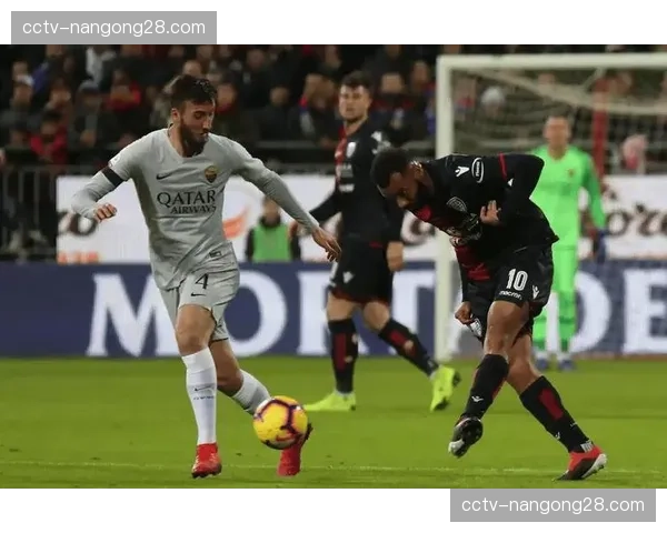 里昂防守纪律性提升,连续两场零封对手 里昂防守纪律性提升,连续两场零封对手