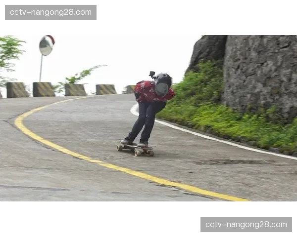 技术解析:莱奥冈速降赛道“怪兽”段的改造与潜在挑战 技术解析:莱奥冈速降赛道“怪兽”段的改造与潜在挑战